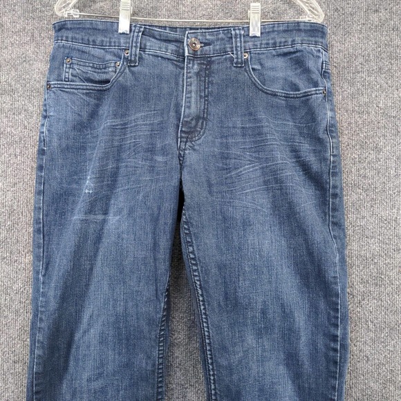 Urban Pipeline Men's Relaxed Straight Jeans Blue Actual 34x33 Denim 5-Pocket - Picture 3 of 11